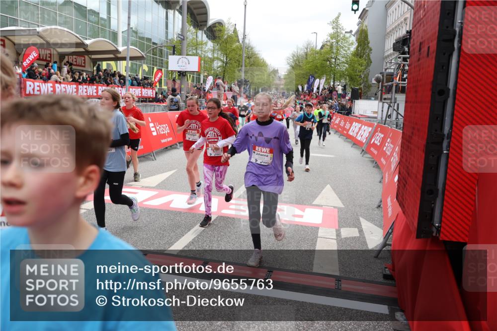 25.04.2026 - Das Zehntel Strokosch-Dieckow http://msf.ph/oto/9655763 25.04.2026 14:59:45 Ziel 15053, 15100, 15115, 15494, 15510, 15551, 15555, 16099, 16256, 16326, 16478, 16600, 16636, 16657, 16838, 16931, 16952, 16953, 17086, 17494, 17543, 17685, 17734, 18295 meine-sportfotos.de