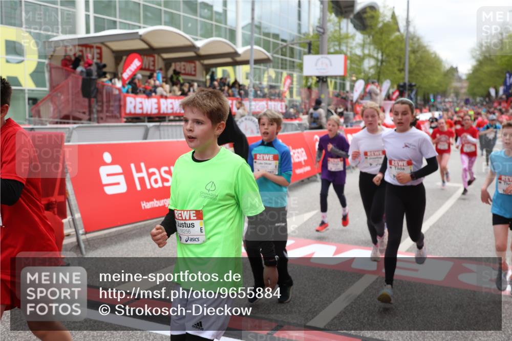 25.04.2026 - Das Zehntel Strokosch-Dieckow http://msf.ph/oto/9655884 25.04.2026 14:59:43 Ziel 15053, 15100, 15115, 15320, 15510, 15551, 15555, 16099, 16256, 16326, 16478, 16600, 16636, 16657, 16780, 16838, 16931, 16952, 16953, 17086, 17494, 17543, 17685, 17734, 18295 meine-sportfotos.de