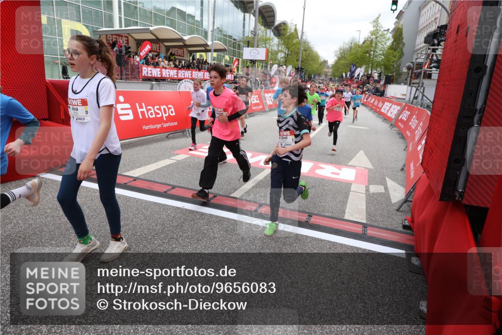 25.04.2026 - Das Zehntel Strokosch-Dieckow http://msf.ph/oto/9656083 25.04.2026 14:59:40 Ziel 15217, 15320, 15323, 15356, 15510, 15551, 15555, 15662, 16099, 16256, 16326, 16600, 16780, 16838, 16931, 16952, 16953, 17684, 17734, 18171 meine-sportfotos.de
