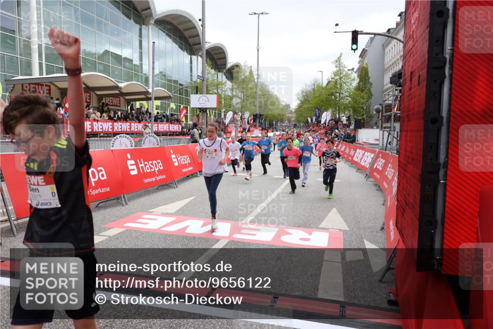 25.04.2026 - Das Zehntel Strokosch-Dieckow http://msf.ph/oto/9656122 25.04.2026 14:59:38 Ziel 15217, 15320, 15323, 15356, 15510, 15551, 15555, 15662, 16780, 16931, 16952, 16953, 17564, 17684, 17734, 18171 meine-sportfotos.de