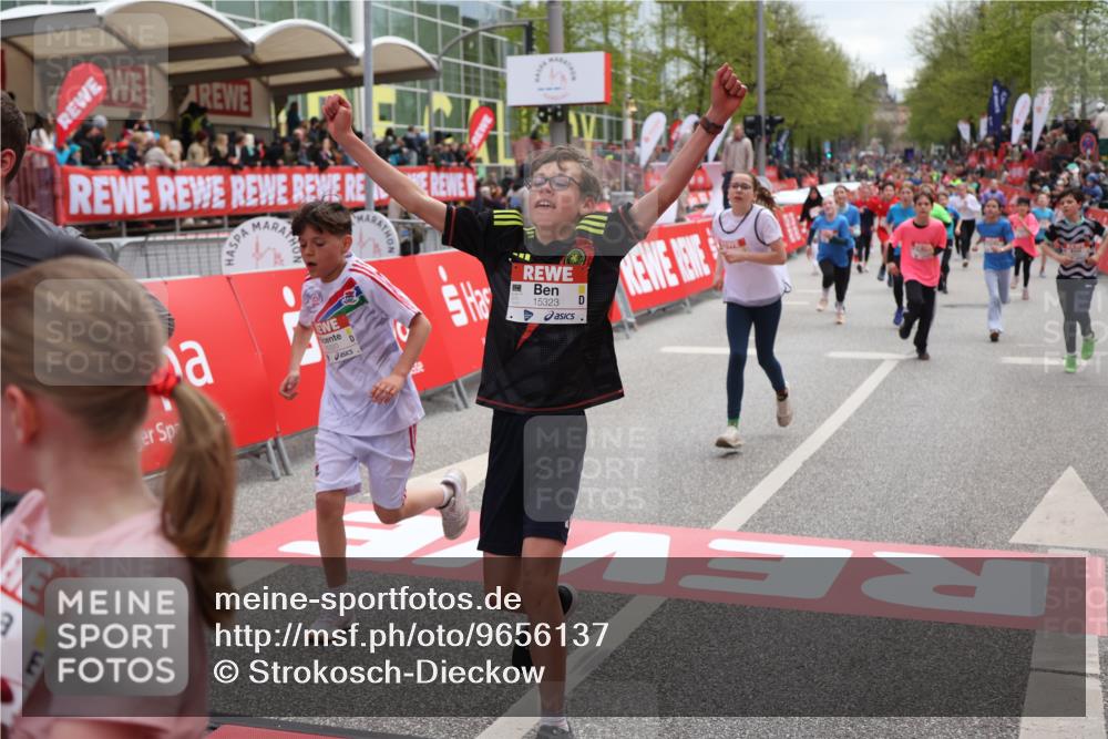 25.04.2026 - Das Zehntel Strokosch-Dieckow http://msf.ph/oto/9656137 25.04.2026 14:59:37 Ziel 15217, 15320, 15323, 15356, 15551, 15662, 16780, 16931, 16952, 17564, 17684, 18171 meine-sportfotos.de