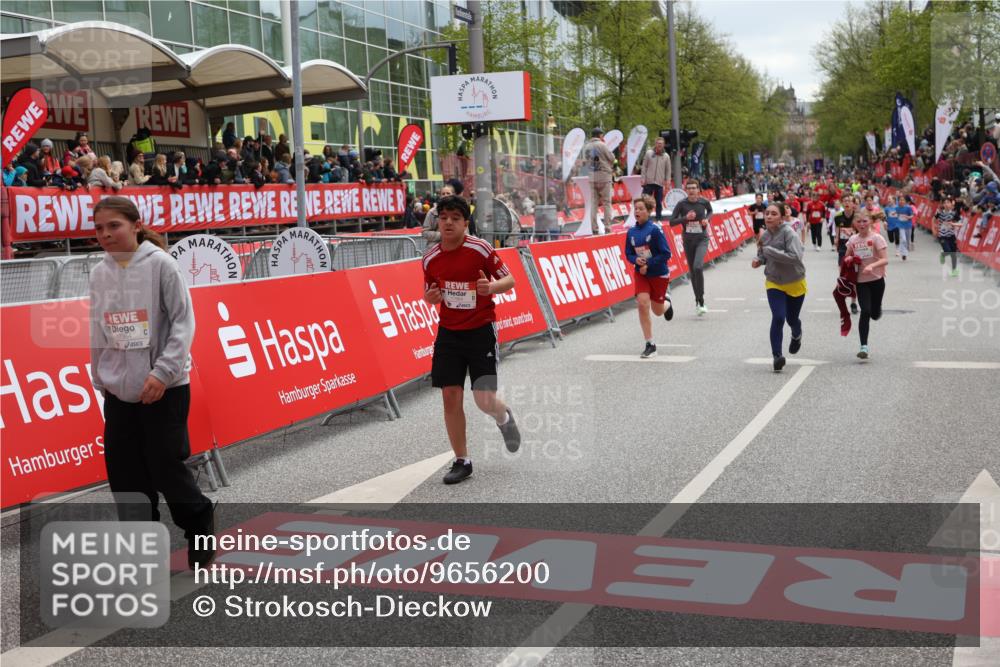 25.04.2026 - Das Zehntel Strokosch-Dieckow http://msf.ph/oto/9656200 25.04.2026 14:59:32 Ziel 15042, 15217, 15361, 15440, 15890, 15931, 16677, 16807, 17087, 17217, 17564, 17635, 17653, 17667, 17684, 17738, 17845 meine-sportfotos.de