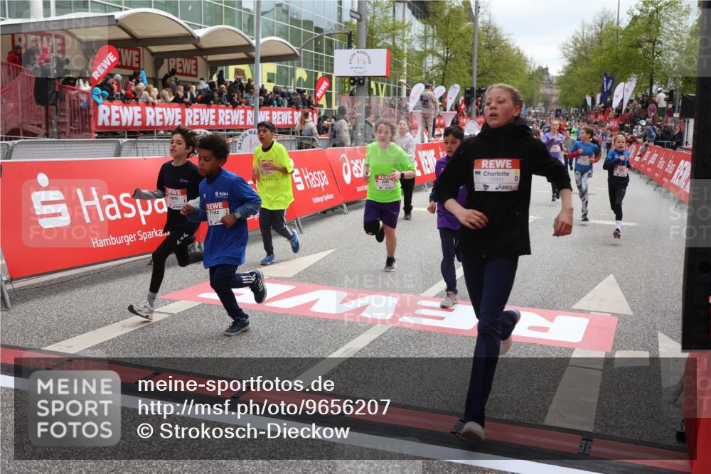 25.04.2026 - Das Zehntel Strokosch-Dieckow http://msf.ph/oto/9656207 25.04.2026 14:59:28 Ziel 15038, 15042, 15185, 15361, 15440, 15490, 15890, 15931, 16677, 16694, 16807, 16817, 16868, 17087, 17135, 17159, 17217, 17302, 17307, 17635, 17653, 17667, 17729, 17738, 17845, 18068, 18096, 18283, 18326 meine-sportfotos.de