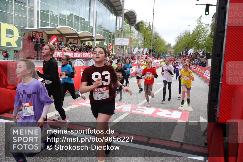 25.04.2026 - Das Zehntel Strokosch-Dieckow http://msf.ph/oto/9656227 25.04.2026 14:59:25 Ziel 15003, 15038, 15185, 15269, 15355, 15440, 15490, 15516, 15931, 16677, 16694, 16807, 16817, 16868, 16875, 17050, 17051, 17087, 17090, 17135, 17159, 17217, 17302, 17307, 17729, 17868, 18068, 18096, 18283, 18326 meine-sportfotos.de