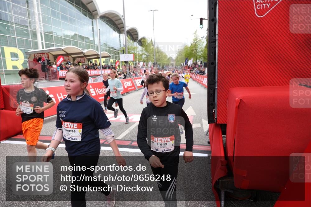 25.04.2026 - Das Zehntel Strokosch-Dieckow http://msf.ph/oto/9656248 25.04.2026 14:59:22 Ziel 15003, 15026, 15038, 15154, 15269, 15355, 15490, 15516, 16694, 16817, 16868, 16875, 16895, 17050, 17051, 17054, 17090, 17135, 17159, 17302, 17307, 17868, 18068, 18096 meine-sportfotos.de