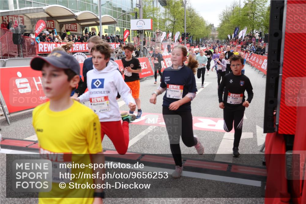 25.04.2026 - Das Zehntel Strokosch-Dieckow http://msf.ph/oto/9656253 25.04.2026 14:59:21 Ziel 15003, 15026, 15154, 15269, 15355, 15490, 15516, 15673, 16547, 16604, 16868, 16875, 16895, 17050, 17051, 17054, 17090, 17159, 17536, 17755, 17868, 18068, 18096 meine-sportfotos.de
