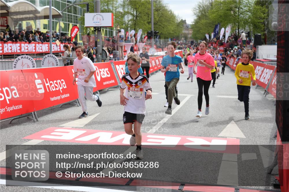 25.04.2026 - Das Zehntel Strokosch-Dieckow http://msf.ph/oto/9656286 25.04.2026 14:59:14 Ziel 15474, 15658, 15671, 15673, 16180, 16547, 16604, 16606, 16666, 16723, 16850, 16962, 17423, 17536, 17611, 17755 meine-sportfotos.de