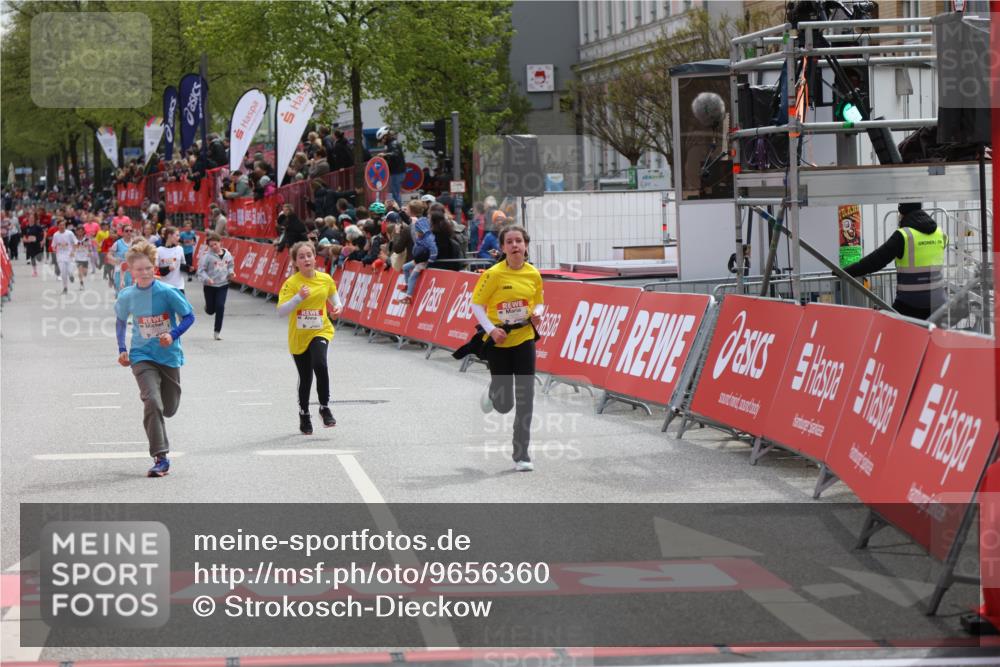 25.04.2026 - Das Zehntel Strokosch-Dieckow http://msf.ph/oto/9656360 25.04.2026 14:58:59 Ziel 15172, 15177, 15205, 15764, 16533, 16534, 16537, 16540, 16654, 16800, 16822, 16888, 16938, 17189, 17523, 17539, 17546, 17623, 17837, 17853, 17972, 18119 meine-sportfotos.de