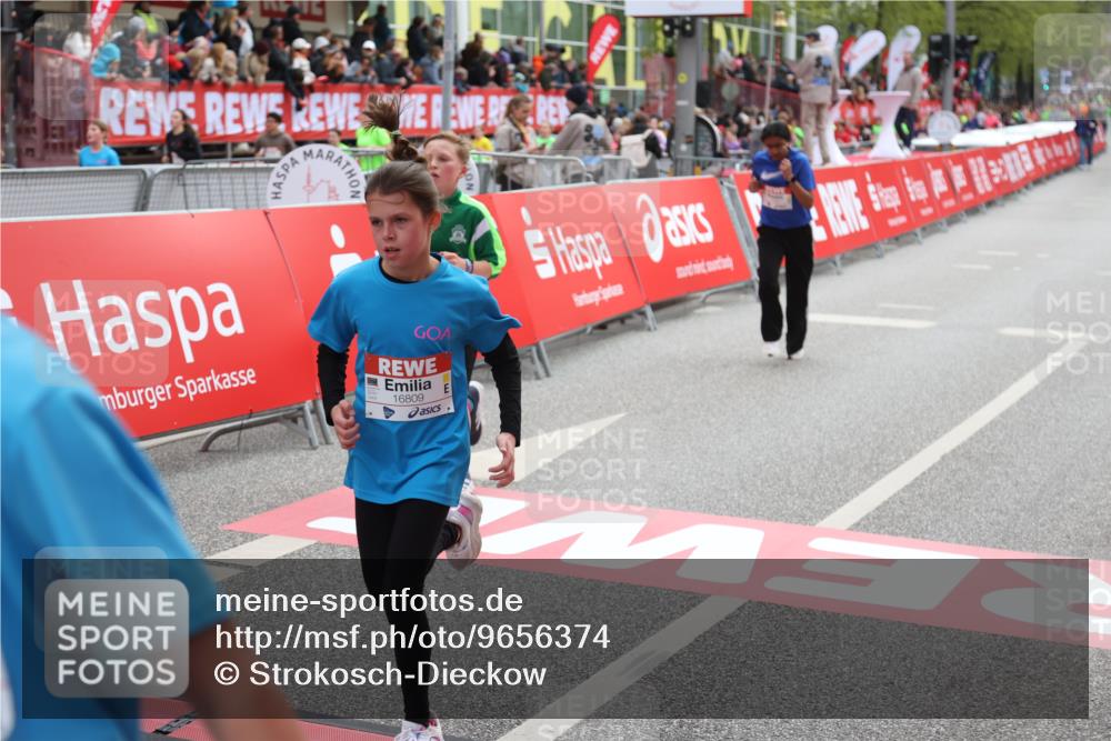 25.04.2026 - Das Zehntel Strokosch-Dieckow http://msf.ph/oto/9656374 25.04.2026 14:57:35 Ziel 15023, 15049, 15311, 15410, 15448, 15606, 15657, 15666, 15668, 15712, 15807, 16007, 16044, 16091, 16245, 16249, 16287, 16358, 16480, 16554, 16725, 16768, 16809, 16848, 16876, 17032, 17055 meine-sportfotos.de