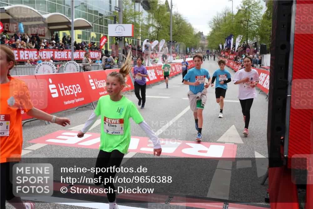 25.04.2026 - Das Zehntel Strokosch-Dieckow http://msf.ph/oto/9656388 25.04.2026 14:57:32 Ziel 15023, 15049, 15084, 15191, 15330, 15410, 15448, 15566, 15595, 15606, 15657, 15666, 15668, 15807, 16007, 16091, 16245, 16249, 16480, 16554, 16671, 16725, 16768, 16876, 16914, 17032, 17209, 17859 meine-sportfotos.de