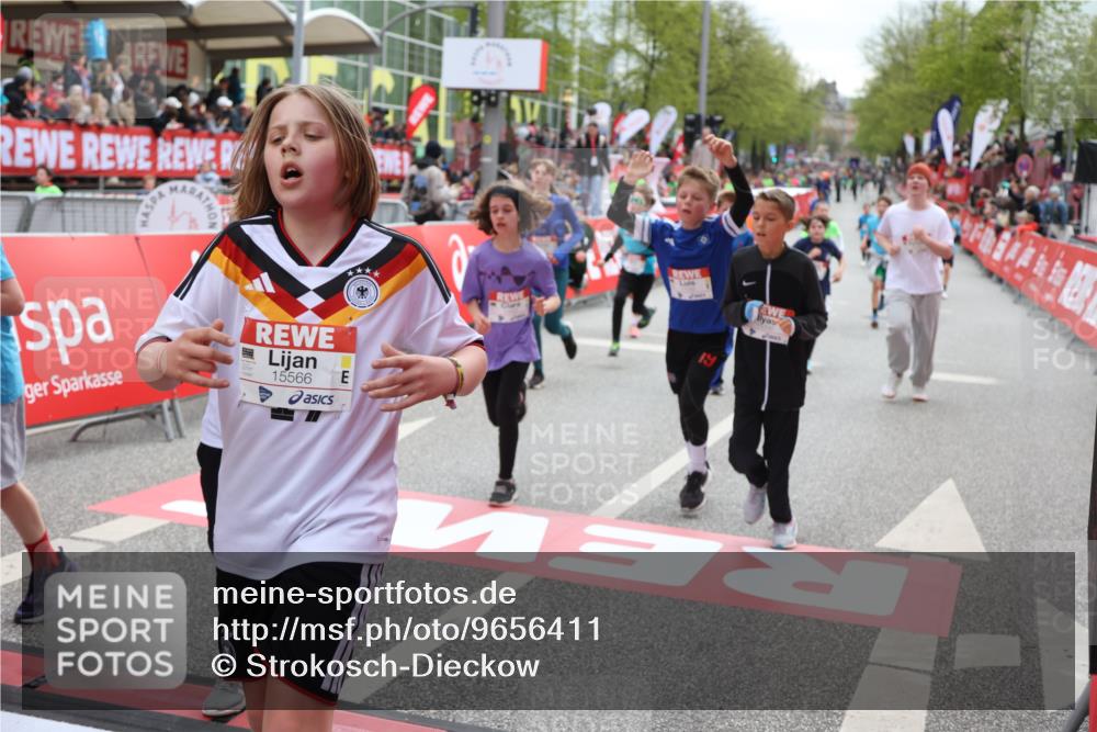 25.04.2026 - Das Zehntel Strokosch-Dieckow http://msf.ph/oto/9656411 25.04.2026 14:57:28 Ziel 15023, 15084, 15097, 15191, 15330, 15566, 15595, 15606, 15657, 15963, 16221, 16319, 16383, 16520, 16546, 16671, 16725, 16811, 16914, 17032, 17209, 17349, 17377, 17859, 17991, 18294 meine-sportfotos.de