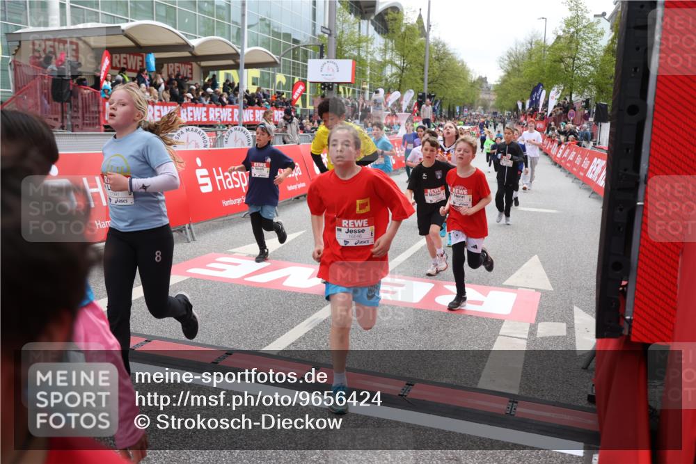 25.04.2026 - Das Zehntel Strokosch-Dieckow http://msf.ph/oto/9656424 25.04.2026 14:57:26 Ziel 15022, 15084, 15097, 15191, 15330, 15566, 15595, 15680, 15963, 16221, 16319, 16383, 16520, 16546, 16671, 16811, 16914, 17209, 17349, 17377, 17495, 17497, 17526, 17740, 17821, 17859, 17991, 18138, 18294 meine-sportfotos.de