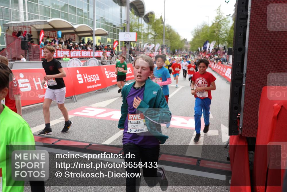 25.04.2026 - Das Zehntel Strokosch-Dieckow http://msf.ph/oto/9656433 25.04.2026 14:57:24 Ziel 15022, 15084, 15097, 15191, 15368, 15595, 15680, 15963, 16156, 16221, 16319, 16383, 16485, 16520, 16546, 16692, 16782, 16811, 17031, 17209, 17268, 17349, 17377, 17495, 17497, 17526, 17740, 17821, 17859, 17991, 18138, 18294 meine-sportfotos.de