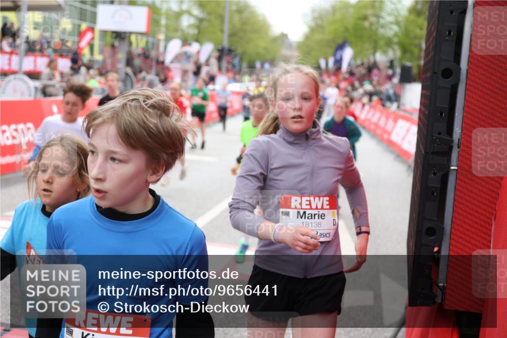 25.04.2026 - Das Zehntel Strokosch-Dieckow http://msf.ph/oto/9656441 25.04.2026 14:57:22 Ziel 15022, 15097, 15261, 15368, 15680, 15709, 15963, 16156, 16221, 16319, 16335, 16383, 16485, 16520, 16692, 16782, 16811, 16821, 17031, 17268, 17377, 17495, 17497, 17526, 17740, 17821, 18138, 18294 meine-sportfotos.de