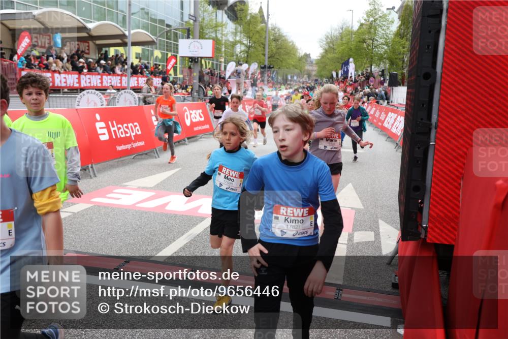 25.04.2026 - Das Zehntel Strokosch-Dieckow http://msf.ph/oto/9656446 25.04.2026 14:57:21 Ziel 15022, 15028, 15261, 15368, 15403, 15680, 15709, 15963, 16156, 16319, 16335, 16383, 16485, 16520, 16692, 16782, 16821, 17031, 17243, 17268, 17377, 17495, 17497, 17526, 17740, 17821, 17977, 18138, 18294 meine-sportfotos.de