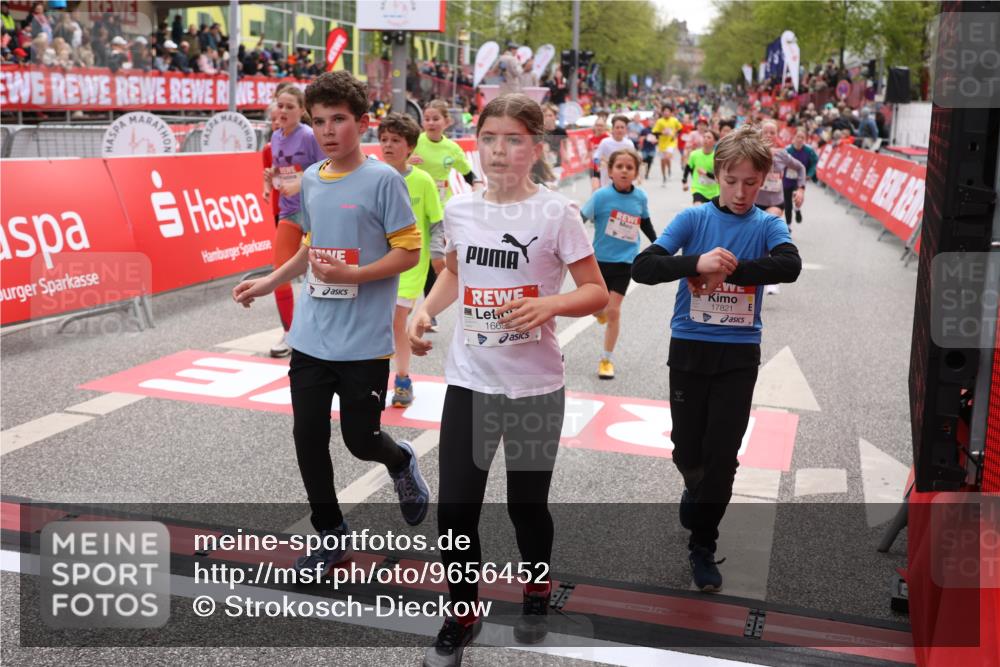 25.04.2026 - Das Zehntel Strokosch-Dieckow http://msf.ph/oto/9656452 25.04.2026 14:57:20 Ziel 15022, 15028, 15261, 15368, 15403, 15680, 15709, 15970, 16156, 16335, 16383, 16485, 16692, 16782, 16821, 17031, 17243, 17255, 17268, 17377, 17495, 17497, 17526, 17740, 17821, 17849, 17977, 18138, 18294 meine-sportfotos.de
