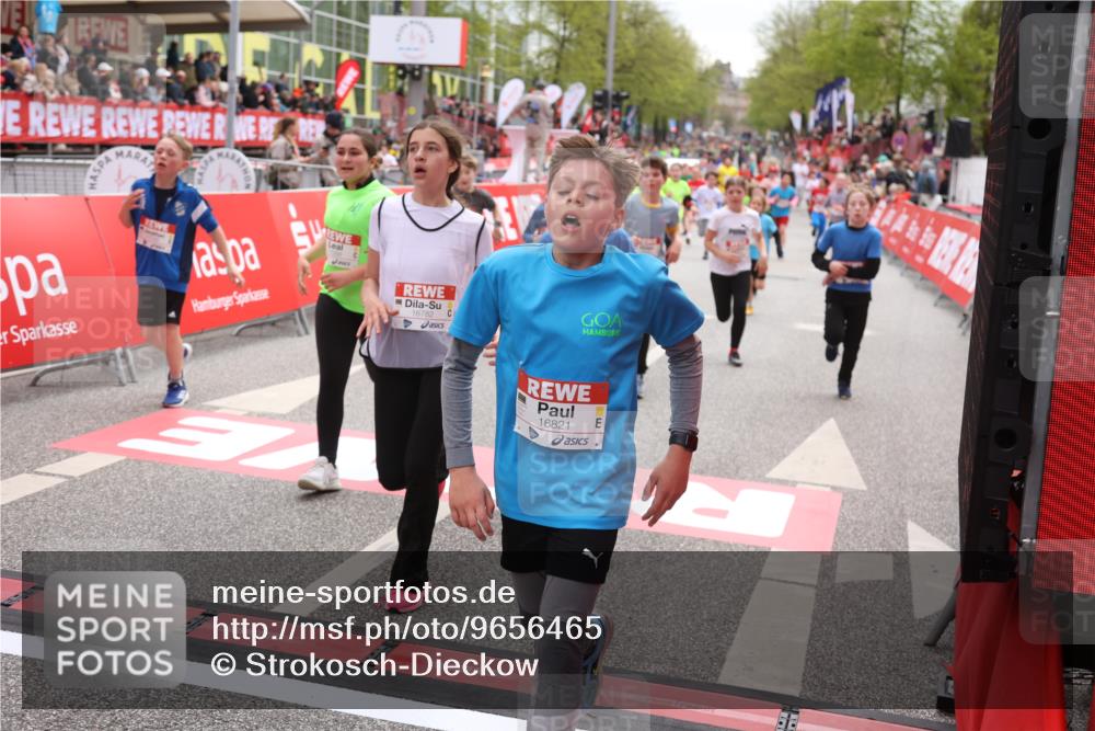 25.04.2026 - Das Zehntel Strokosch-Dieckow http://msf.ph/oto/9656465 25.04.2026 14:57:18 Ziel 15022, 15028, 15212, 15261, 15368, 15403, 15680, 15709, 15901, 15915, 15970, 16119, 16156, 16163, 16335, 16485, 16692, 16782, 16821, 17031, 17243, 17255, 17268, 17495, 17497, 17526, 17585, 17740, 17821, 17849, 17977 meine-sportfotos.de