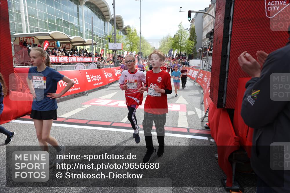 25.04.2026 - Das Zehntel Strokosch-Dieckow http://msf.ph/oto/9656680 25.04.2026 14:56:28 Ziel 15066, 15072, 15073, 15075, 15112, 15125, 15589, 15604, 15638, 15679, 15688, 16014, 16458, 17093, 17338, 17453, 17512, 17533, 17557, 17583, 17640, 17670, 17750, 17841, 18100, 18160, 18173 meine-sportfotos.de
