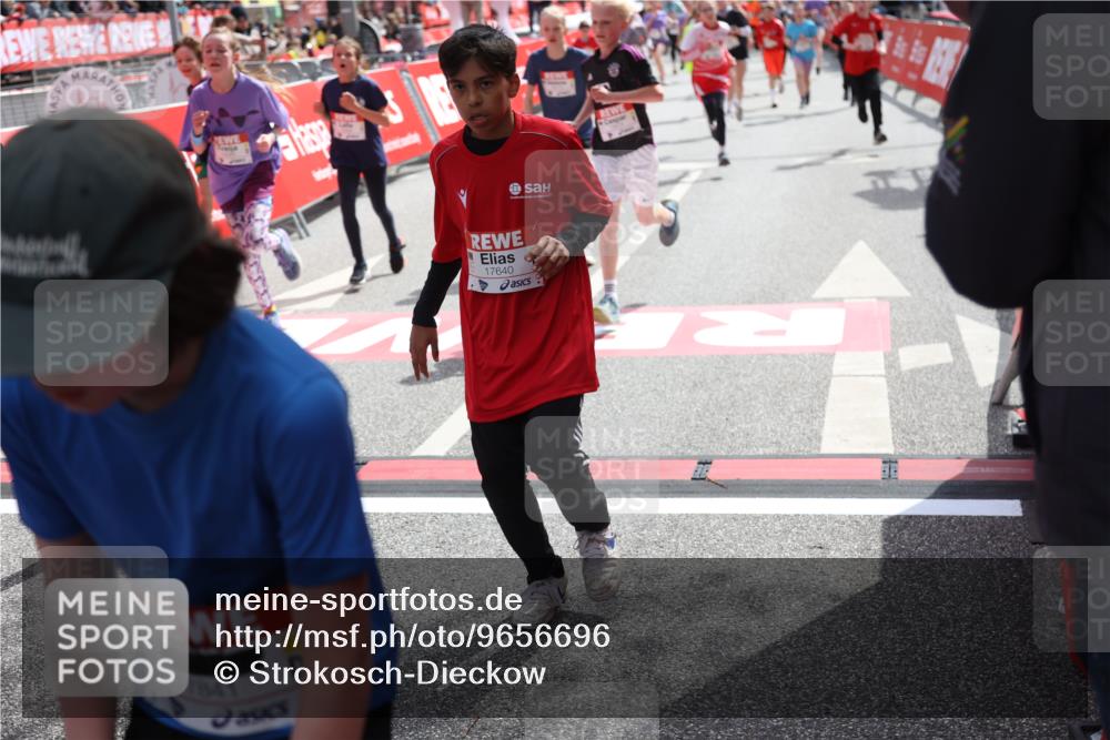 25.04.2026 - Das Zehntel Strokosch-Dieckow http://msf.ph/oto/9656696 25.04.2026 14:56:25 Ziel 15066, 15077, 15112, 15196, 15564, 15589, 15604, 15638, 15679, 15688, 15696, 15847, 15848, 16283, 16458, 17041, 17044, 17093, 17330, 17512, 17533, 17583, 17640, 17750, 17841, 18100, 18173, 18279 meine-sportfotos.de