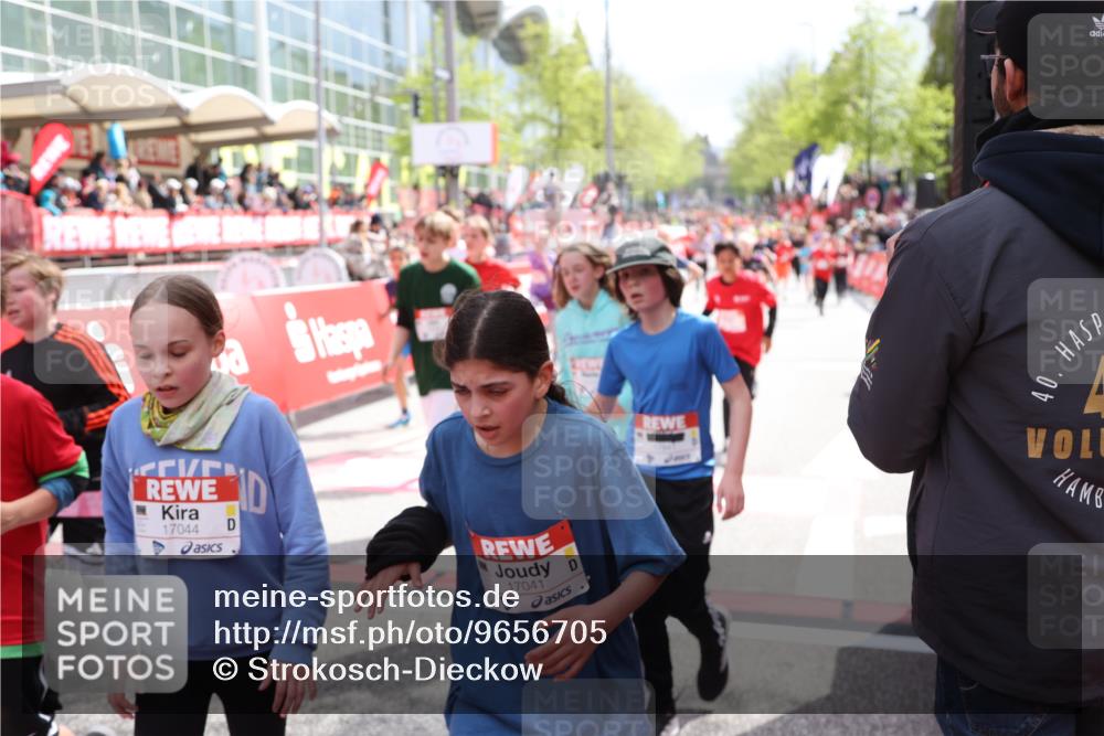 25.04.2026 - Das Zehntel Strokosch-Dieckow http://msf.ph/oto/9656705 25.04.2026 14:56:23 Ziel 15066, 15077, 15110, 15112, 15196, 15306, 15342, 15564, 15604, 15679, 15688, 15696, 15847, 15848, 16261, 16275, 16282, 16283, 16458, 16473, 16777, 16827, 17041, 17044, 17093, 17197, 17330, 17512, 17638, 17640, 17750, 17841, 18100, 18279 meine-sportfotos.de