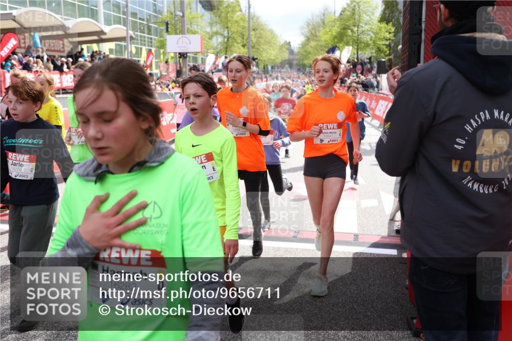 25.04.2026 - Das Zehntel Strokosch-Dieckow http://msf.ph/oto/9656711 25.04.2026 14:56:21 Ziel 15077, 15110, 15112, 15196, 15306, 15342, 15564, 15688, 15696, 15847, 15848, 16261, 16275, 16282, 16283, 16458, 16473, 16777, 16827, 17041, 17044, 17093, 17197, 17330, 17381, 17638, 17841, 18094, 18100, 18279 meine-sportfotos.de