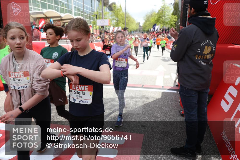 25.04.2026 - Das Zehntel Strokosch-Dieckow http://msf.ph/oto/9656741 25.04.2026 14:56:16 Ziel 15025, 15110, 15189, 15306, 15342, 15654, 15746, 15825, 16053, 16261, 16275, 16282, 16473, 16777, 16827, 16842, 16845, 16885, 17197, 17228, 17381, 17549, 17638, 18094, 18329 meine-sportfotos.de