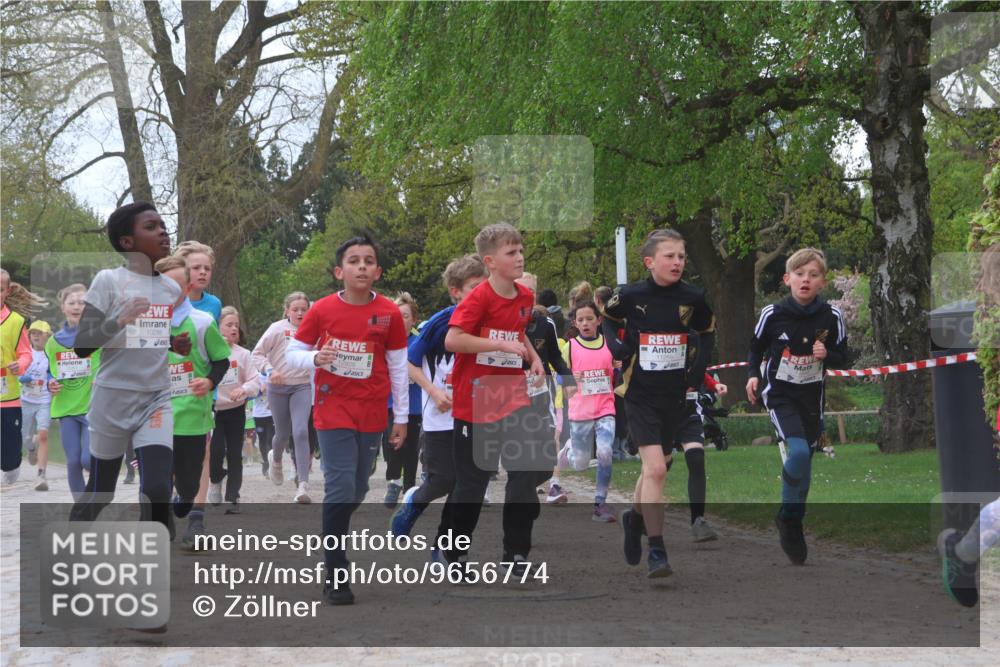 25.04.2026 - Das Zehntel Zöllner http://msf.ph/oto/9656774 25.04.2026 11:42:15 Laufen 10288, 12927 meine-sportfotos.de