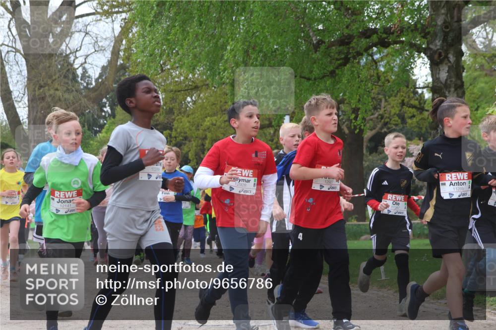 25.04.2026 - Das Zehntel Zöllner http://msf.ph/oto/9656786 25.04.2026 11:42:16 Laufen 12141, 10288, 12928, 12927, 11267, 11269 meine-sportfotos.de