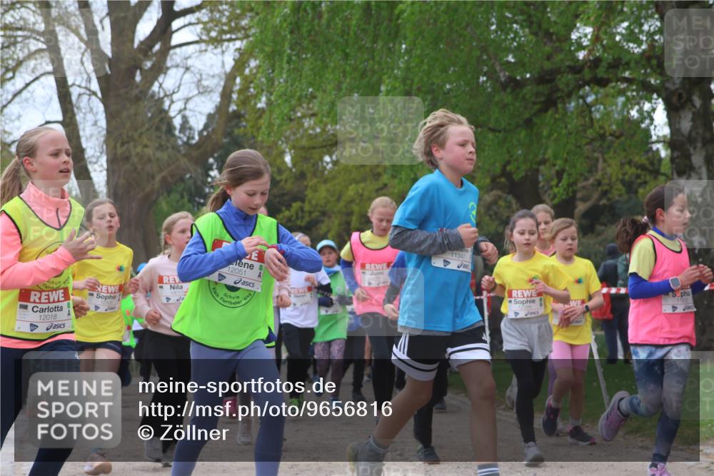 25.04.2026 - Das Zehntel Zöllner http://msf.ph/oto/9656816 25.04.2026 11:42:17 Laufen 12018, 12305, 10012, 12051, 11347, 250 meine-sportfotos.de