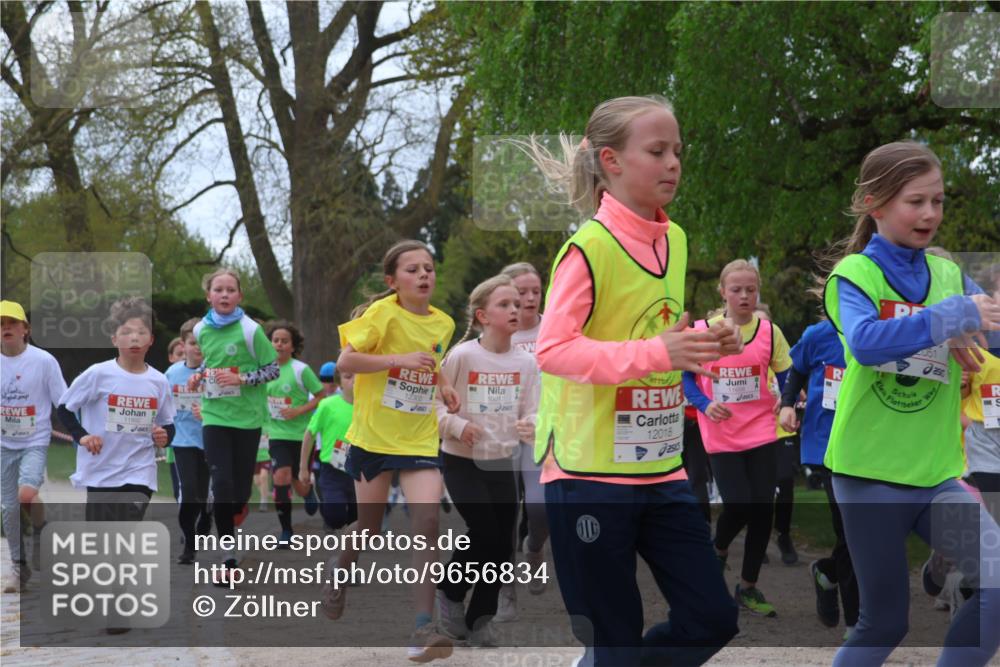 25.04.2026 - Das Zehntel Zöllner http://msf.ph/oto/9656834 25.04.2026 11:42:18 Laufen 12305, 10012, 12018, 051 meine-sportfotos.de