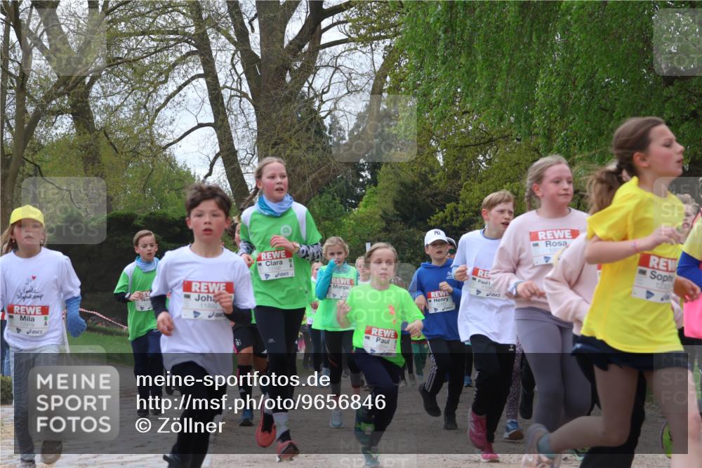 25.04.2026 - Das Zehntel Zöllner http://msf.ph/oto/9656846 25.04.2026 11:42:18 Laufen 12919, 11892, 12192, 11080, 100, 1230 meine-sportfotos.de