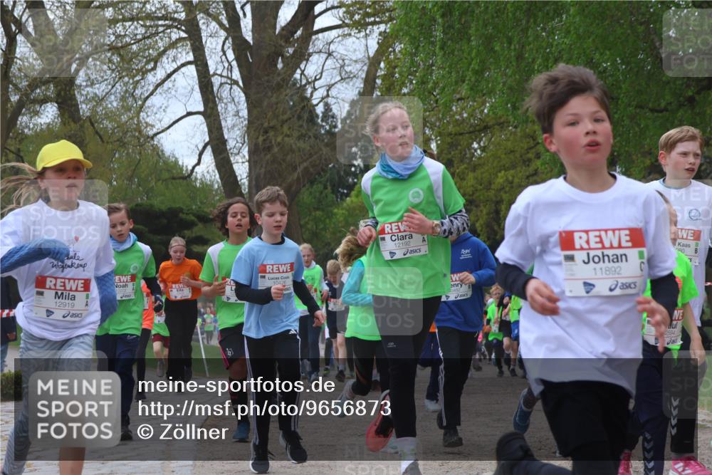 25.04.2026 - Das Zehntel Zöllner http://msf.ph/oto/9656873 25.04.2026 11:42:19 Laufen 12919, 428, 10426, 12192, 4, 11892, 080, 2594 meine-sportfotos.de