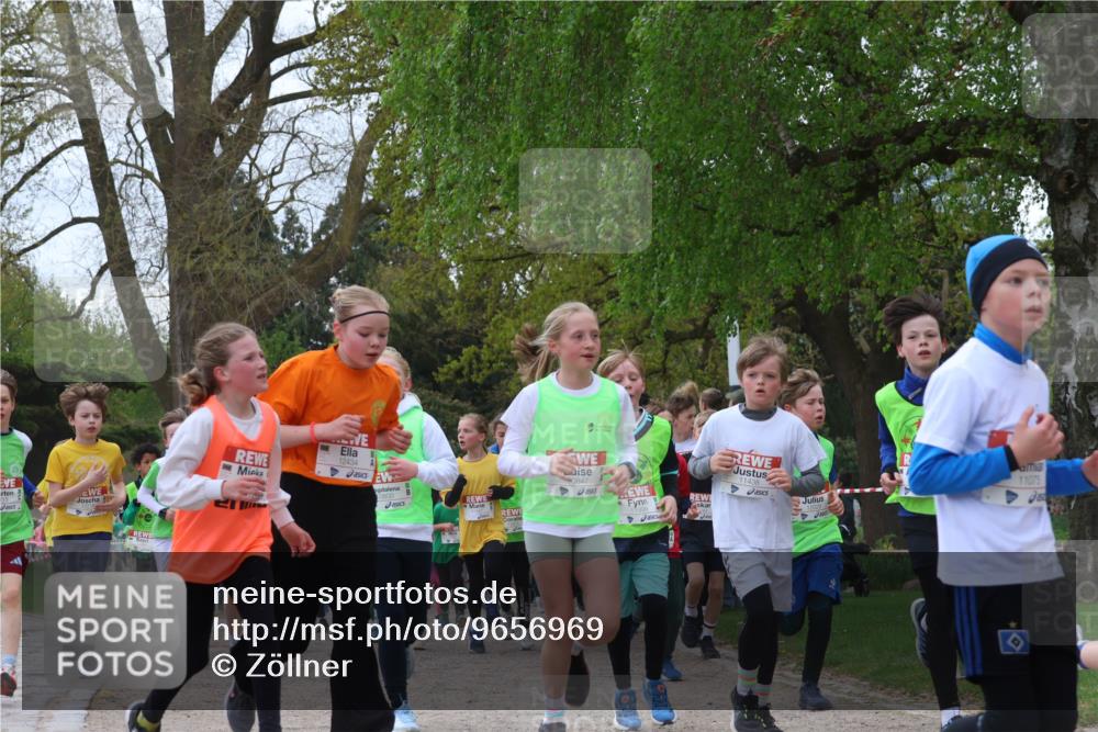 25.04.2026 - Das Zehntel Zöllner http://msf.ph/oto/9656969 25.04.2026 11:42:22 Laufen 12434, 0800, 0847, 11438, 11075, 250 meine-sportfotos.de