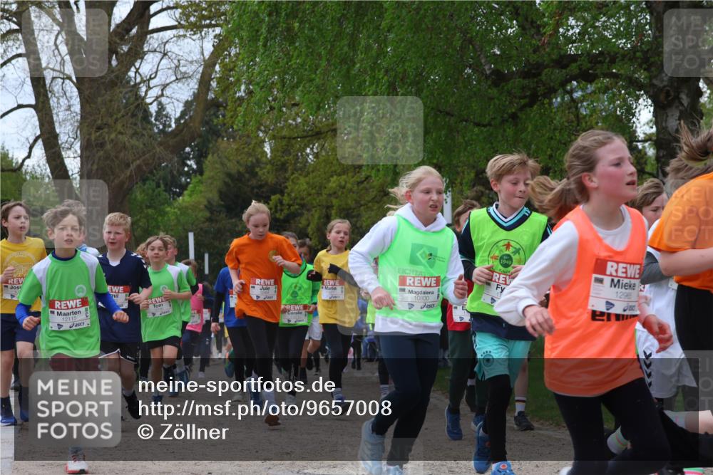 25.04.2026 - Das Zehntel Zöllner http://msf.ph/oto/9657008 25.04.2026 11:42:23 Laufen 12115, 10800, 1949, 11, 12965, 50 meine-sportfotos.de