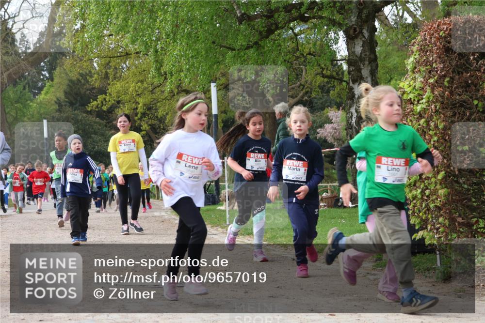 25.04.2026 - Das Zehntel Zöllner http://msf.ph/oto/9657019 25.04.2026 07:47:36 Laufen 3681, 1661 meine-sportfotos.de