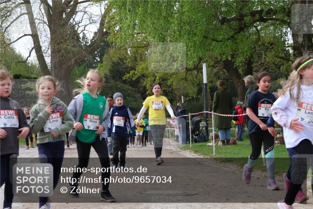 25.04.2026 - Das Zehntel Zöllner http://msf.ph/oto/9657034 25.04.2026 07:47:36 Laufen 3771, 3781, 1973, 3681 meine-sportfotos.de