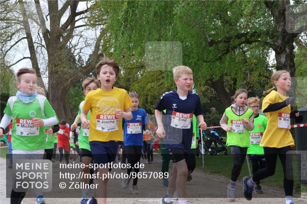 25.04.2026 - Das Zehntel Zöllner http://msf.ph/oto/9657089 25.04.2026 11:42:25 Laufen 12175, 10716, 10715, 11982, 118 meine-sportfotos.de