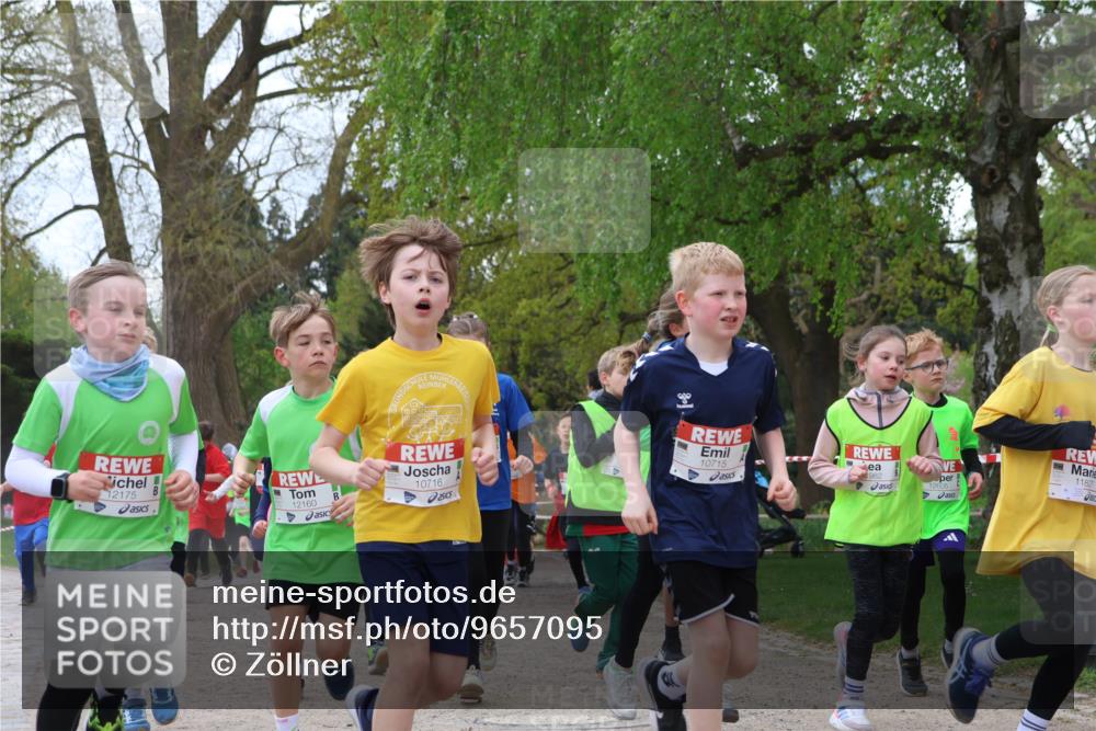 25.04.2026 - Das Zehntel Zöllner http://msf.ph/oto/9657095 25.04.2026 11:42:26 Laufen 12175, 12160, 10716, 10715, 11827, 050, 12605 meine-sportfotos.de