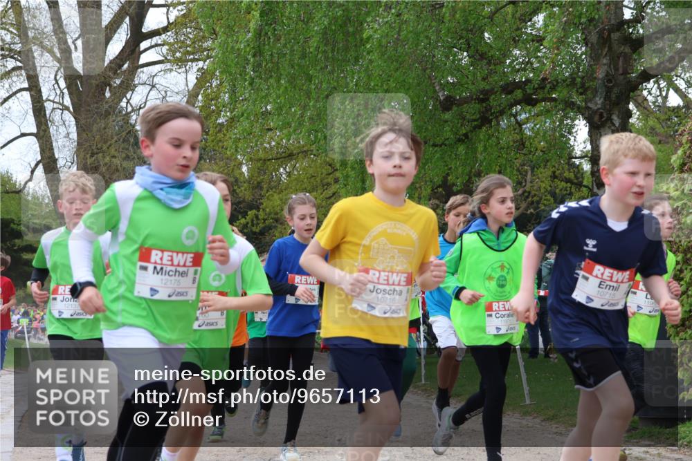 25.04.2026 - Das Zehntel Zöllner http://msf.ph/oto/9657113 25.04.2026 11:42:26 Laufen 12137, 12175, 60, 1949, 10715, 10716, 80, 11971, 1198 meine-sportfotos.de