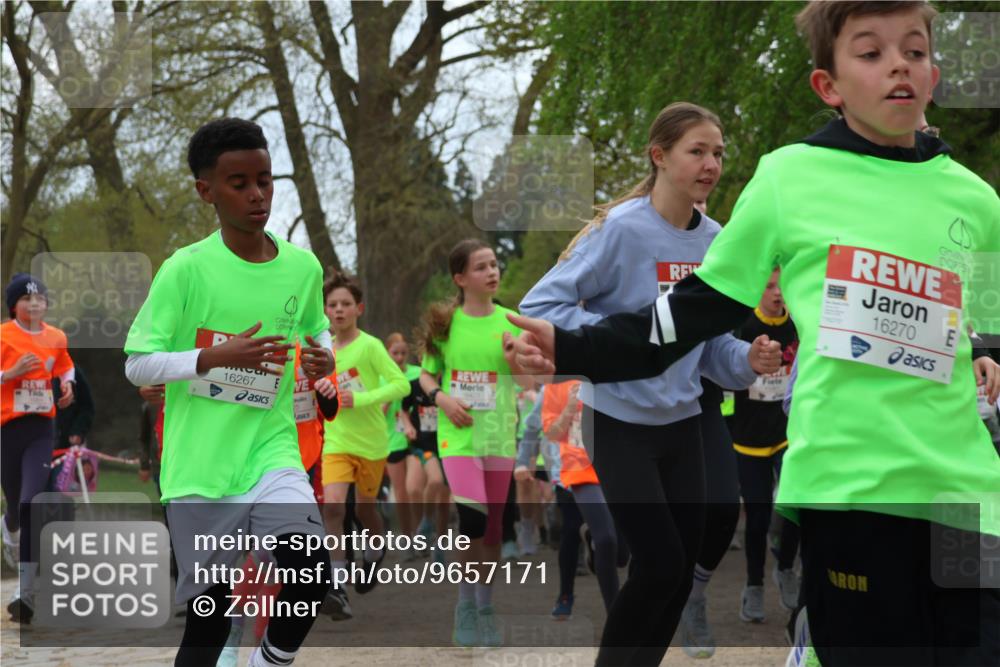25.04.2026 - Das Zehntel Zöllner http://msf.ph/oto/9657171 25.04.2026 13:44:55 Laufen 16267, 16270 meine-sportfotos.de
