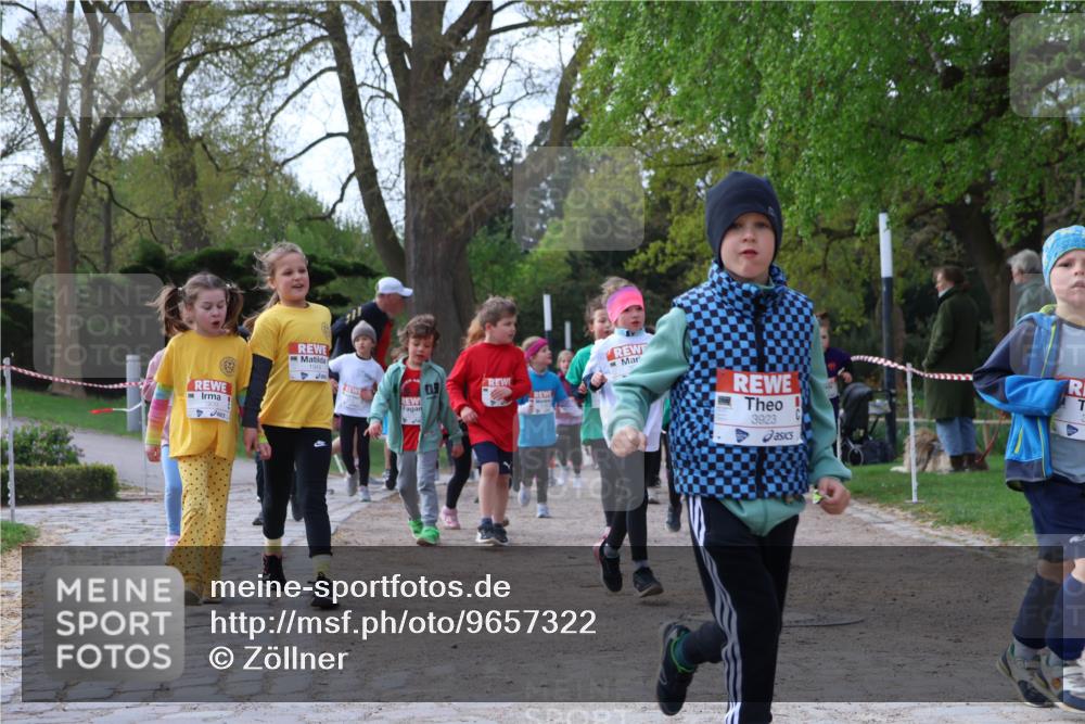 25.04.2026 - Das Zehntel Zöllner http://msf.ph/oto/9657322 25.04.2026 07:47:48 Laufen 1949, 9, 3923 meine-sportfotos.de