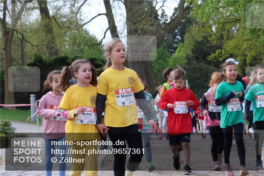 25.04.2026 - Das Zehntel Zöllner http://msf.ph/oto/9657361 25.04.2026 07:47:50 Laufen 1939, 1949, 2191, 2206, 2431, 3740 meine-sportfotos.de