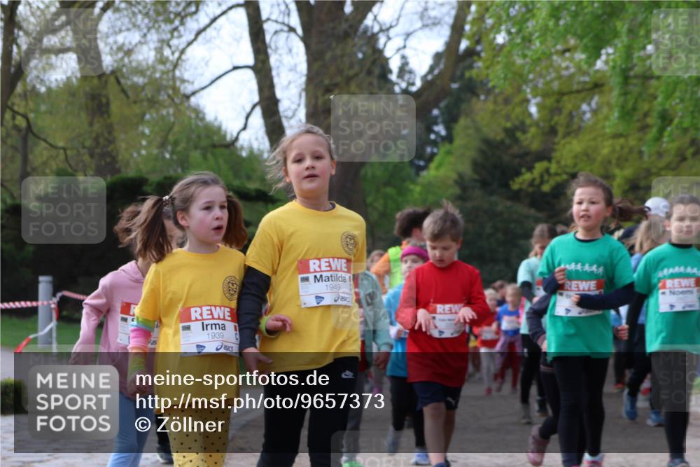 25.04.2026 - Das Zehntel Zöllner http://msf.ph/oto/9657373 25.04.2026 07:47:50 Laufen 1939, 1949 meine-sportfotos.de