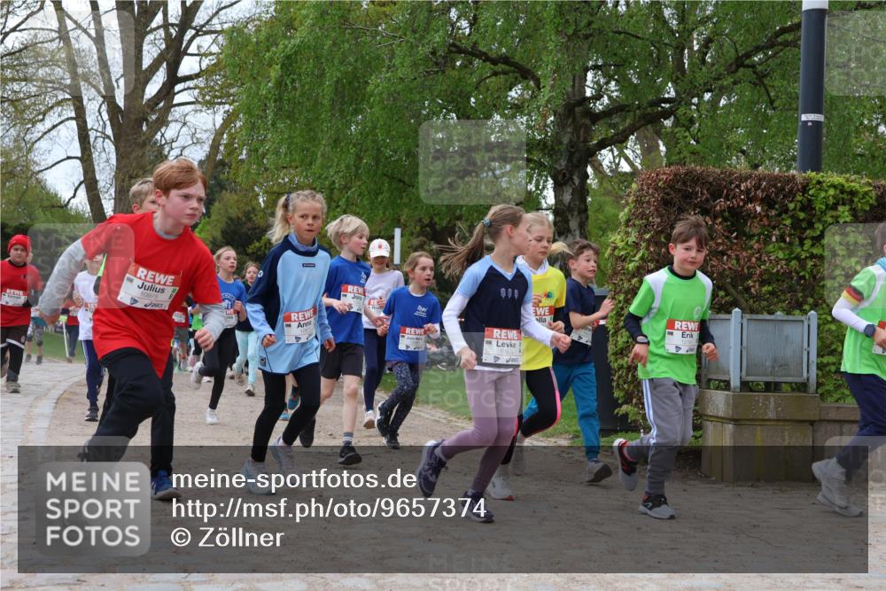 25.04.2026 - Das Zehntel Zöllner http://msf.ph/oto/9657374 25.04.2026 11:42:34 Laufen 10975, 10873 meine-sportfotos.de
