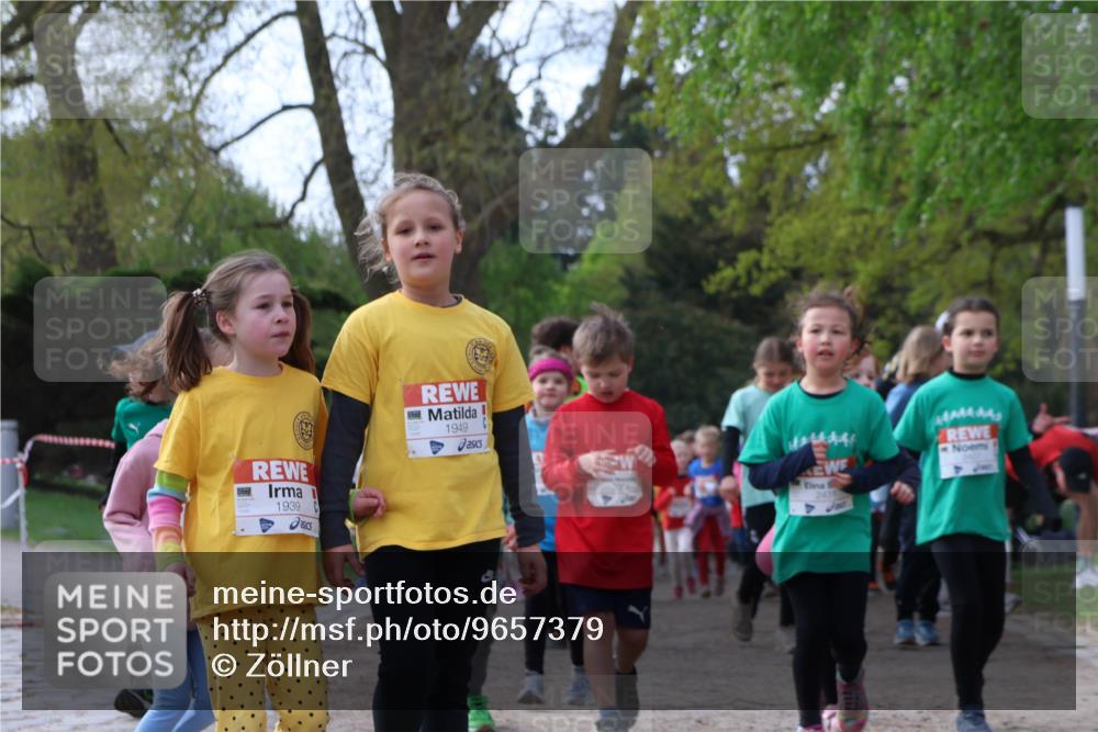 25.04.2026 - Das Zehntel Zöllner http://msf.ph/oto/9657379 25.04.2026 07:47:50 Laufen 1939, 1949, 40, 2439 meine-sportfotos.de