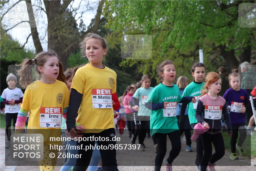 25.04.2026 - Das Zehntel Zöllner http://msf.ph/oto/9657397 25.04.2026 07:47:51 Laufen 1939, 1949, 2431, 3740 meine-sportfotos.de