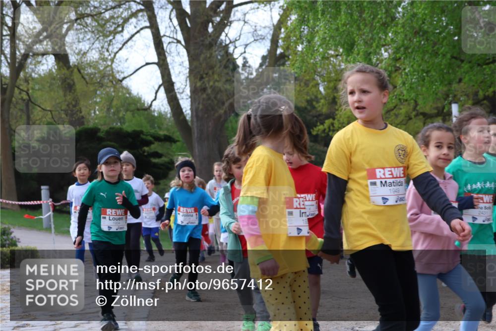 25.04.2026 - Das Zehntel Zöllner http://msf.ph/oto/9657412 25.04.2026 07:47:51 Laufen 1934, 1949, 2431 meine-sportfotos.de