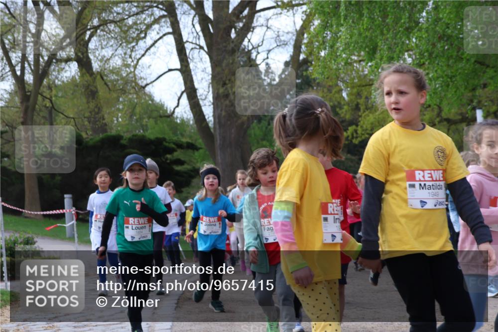 25.04.2026 - Das Zehntel Zöllner http://msf.ph/oto/9657415 25.04.2026 07:47:51 Laufen 1984, 219, 1949 meine-sportfotos.de