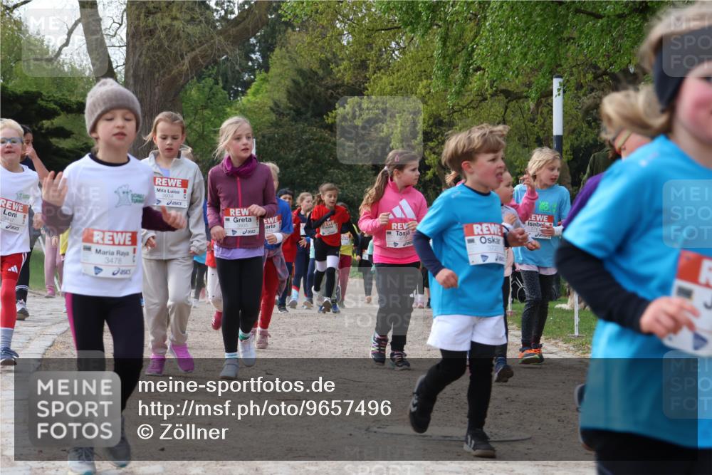 25.04.2026 - Das Zehntel Zöllner http://msf.ph/oto/9657496 25.04.2026 07:47:55 Laufen 3447, 3478, 3934, 3779, 3727 meine-sportfotos.de