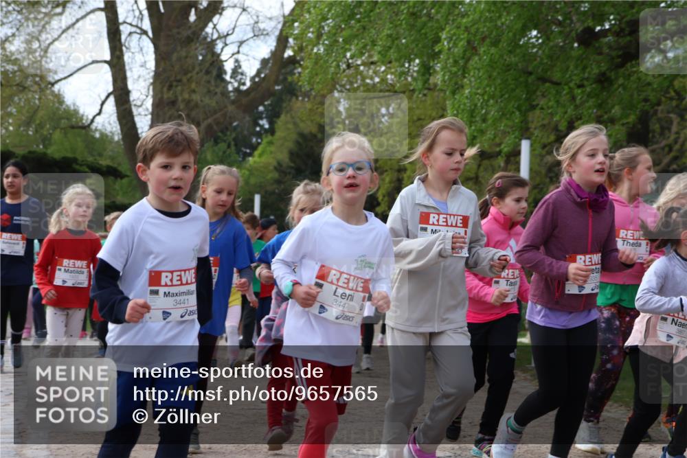 25.04.2026 - Das Zehntel Zöllner http://msf.ph/oto/9657565 25.04.2026 07:47:57 Laufen 3441, 3447, 935, 3867 meine-sportfotos.de